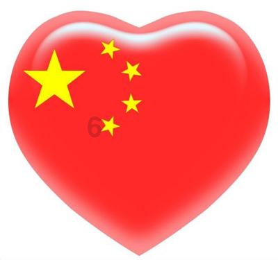 男子雪天骑车摔倒,路过女子暖心陪伴一小时