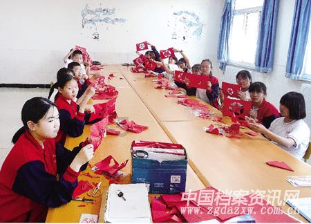47岁女子10年取卵8次，花费上百万做试管婴儿怀上：想为丈夫生孩子