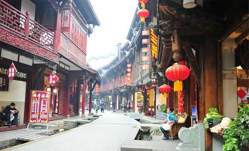 在狗不理包子之后，又一名菜“跌落神坛”，吃货：这是为什么